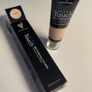 NIB Younique Mineral Touch Skin Perfecting Concealer- Color: Scarlet